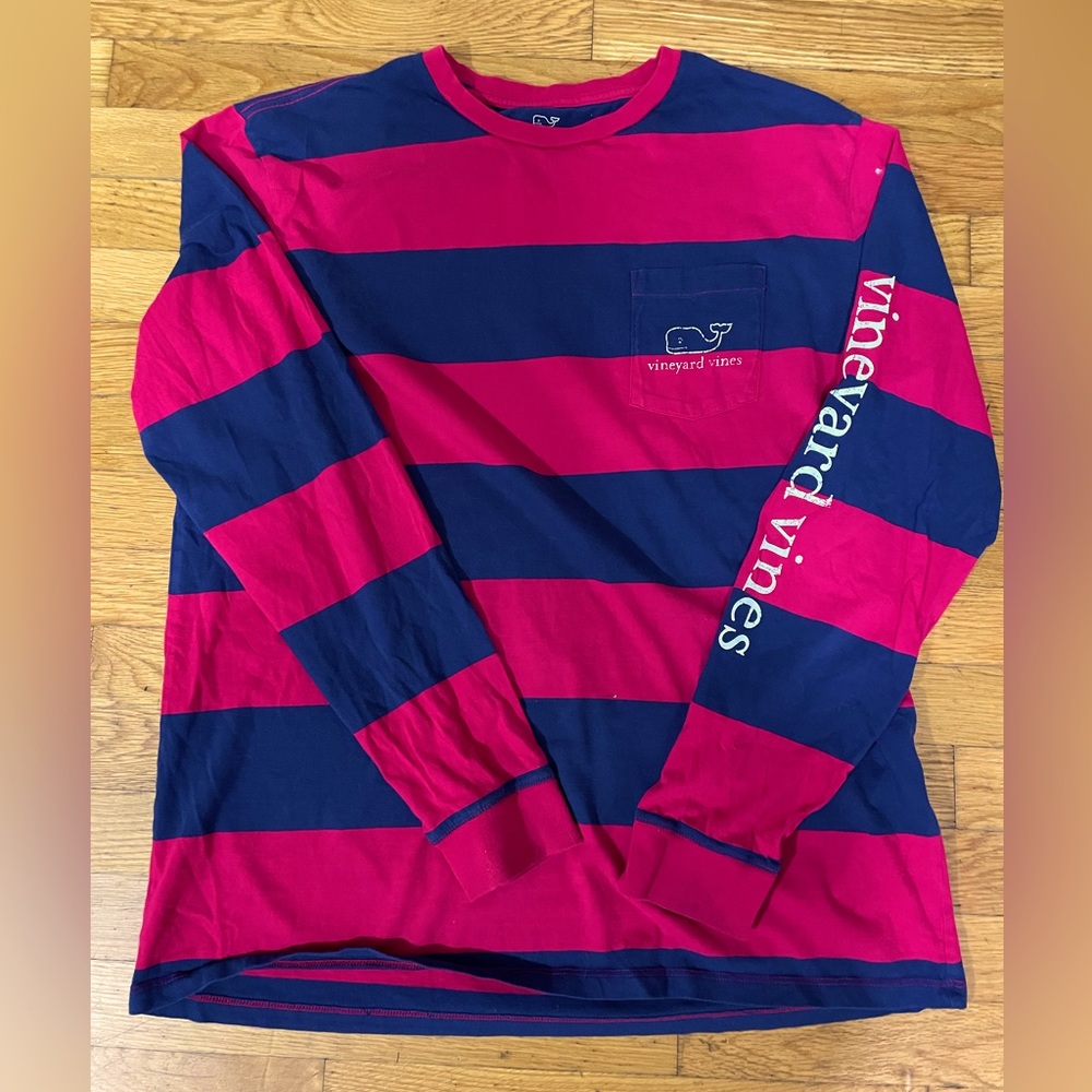Vineyard Vines long sleeve T-shirt. Large. Red and blue stripe. Gently used.